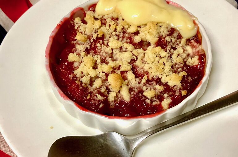 ルバーブクランブル